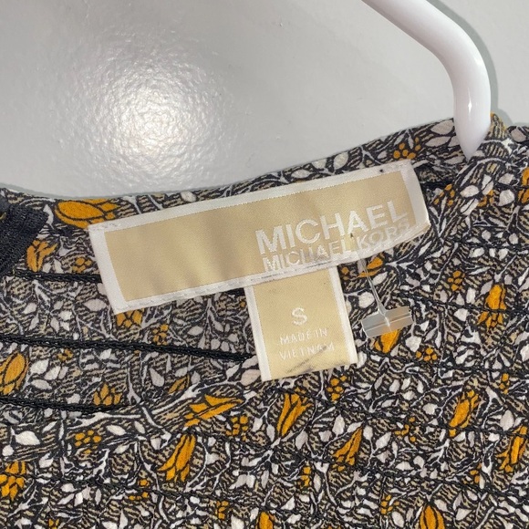 Michael Kors Women’s Floral Blouse Size S | Long Sleeve Lightweight Top - Picture 6 of 9